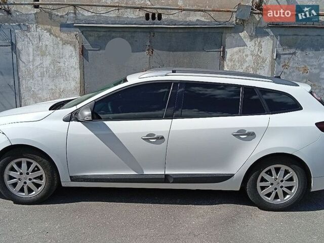 Белый Рено Меган, объемом двигателя 1.46 л и пробегом 188 тыс. км за 6400 $, фото 1 на Automoto.ua