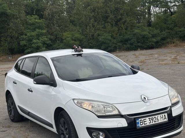 Білий Рено Меган, об'ємом двигуна 1.5 л та пробігом 250 тис. км за 6200 $, фото 1 на Automoto.ua