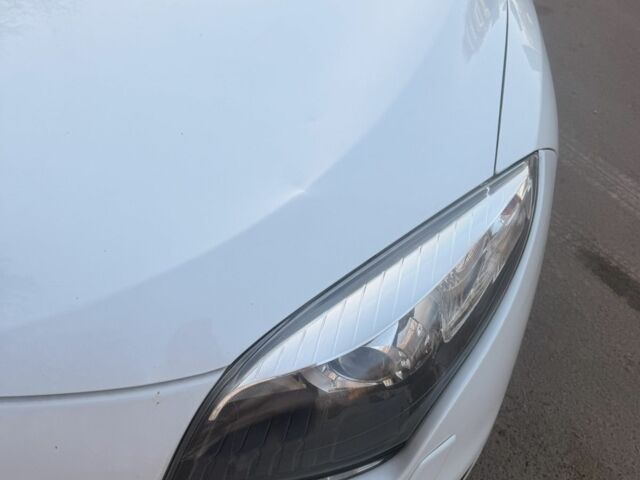 Белый Рено Меган, объемом двигателя 1.5 л и пробегом 266 тыс. км за 6800 $, фото 1 на Automoto.ua