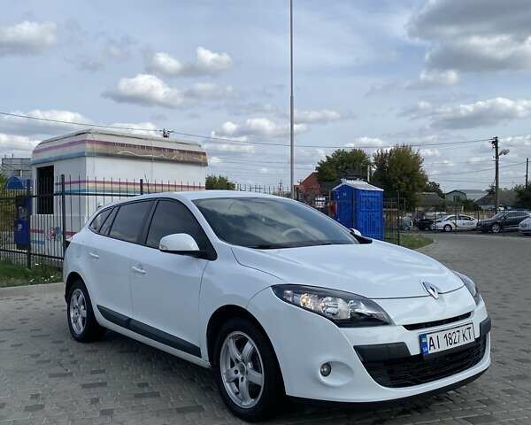 Білий Рено Меган, об'ємом двигуна 1.5 л та пробігом 303 тис. км за 7299 $, фото 1 на Automoto.ua