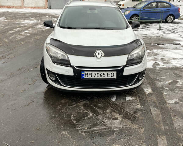 Белый Рено Меган, объемом двигателя 1.5 л и пробегом 211 тыс. км за 8100 $, фото 1 на Automoto.ua