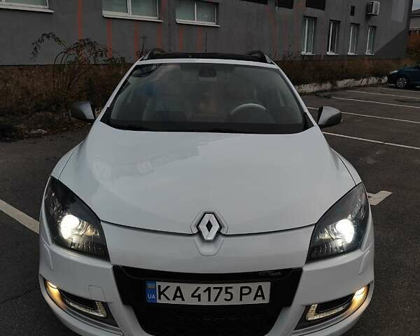 Белый Рено Меган, объемом двигателя 1.5 л и пробегом 264 тыс. км за 8200 $, фото 1 на Automoto.ua