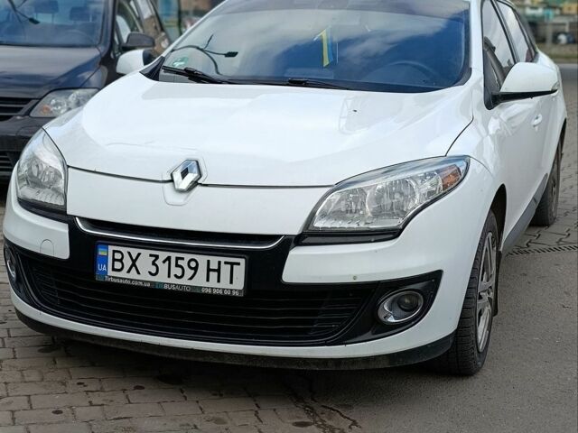 Белый Рено Меган, объемом двигателя 1.46 л и пробегом 340 тыс. км за 7800 $, фото 1 на Automoto.ua