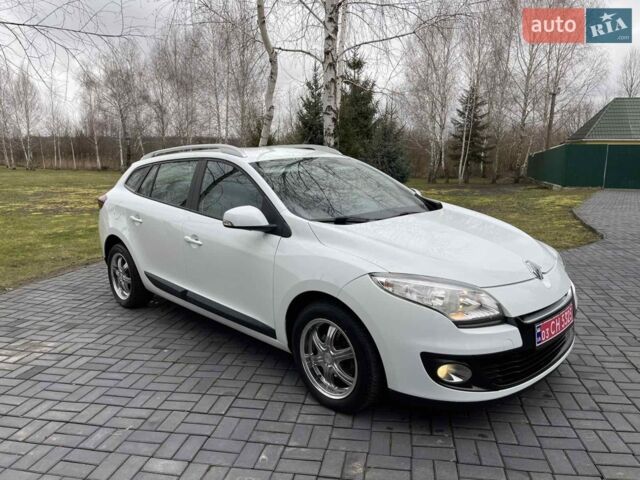Белый Рено Меган, объемом двигателя 1.46 л и пробегом 169 тыс. км за 8500 $, фото 1 на Automoto.ua