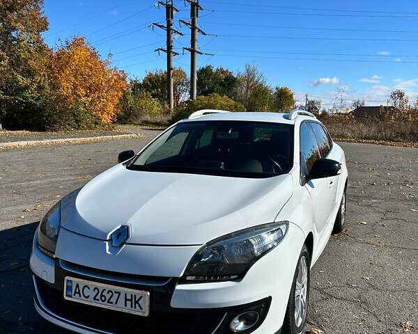 Белый Рено Меган, объемом двигателя 1.5 л и пробегом 277 тыс. км за 7700 $, фото 1 на Automoto.ua