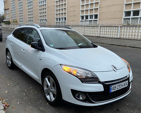 Білий Рено Меган, об'ємом двигуна 1.46 л та пробігом 269 тис. км за 8000 $, фото 1 на Automoto.ua