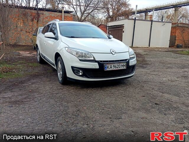 Білий Рено Меган, об'ємом двигуна 1.5 л та пробігом 233 тис. км за 7800 $, фото 1 на Automoto.ua