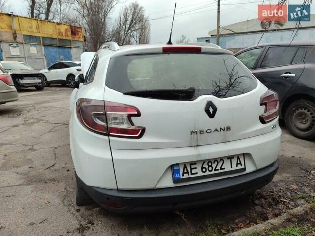 Белый Рено Меган, объемом двигателя 1.46 л и пробегом 250 тыс. км за 3500 $, фото 1 на Automoto.ua