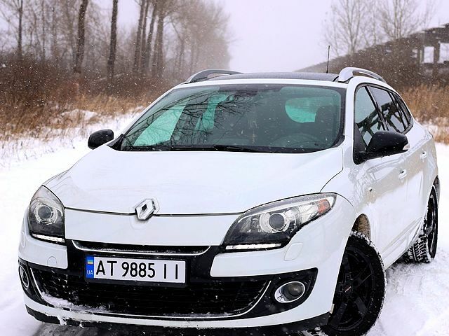 Білий Рено Меган, об'ємом двигуна 1.5 л та пробігом 31900 тис. км за 7700 $, фото 1 на Automoto.ua