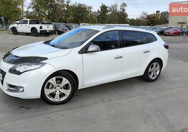 Білий Рено Меган, об'ємом двигуна 1.6 л та пробігом 201 тис. км за 8500 $, фото 1 на Automoto.ua