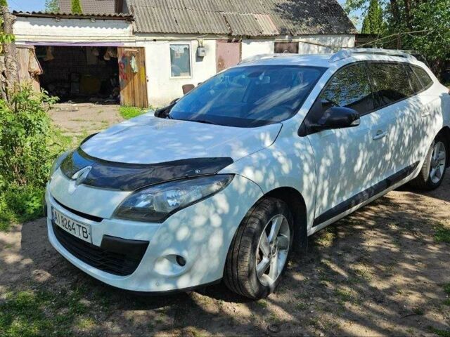 Белый Рено Меган, объемом двигателя 1.5 л и пробегом 366 тыс. км за 6502 $, фото 1 на Automoto.ua