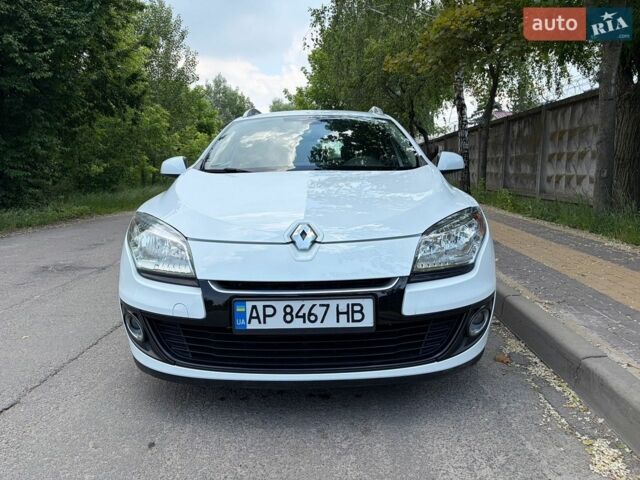 Білий Рено Меган, об'ємом двигуна 1.5 л та пробігом 337 тис. км за 6699 $, фото 1 на Automoto.ua