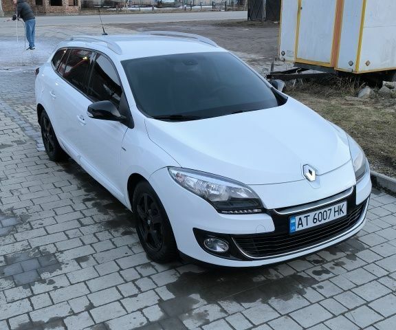 Білий Рено Меган, об'ємом двигуна 1.5 л та пробігом 292 тис. км за 7500 $, фото 1 на Automoto.ua