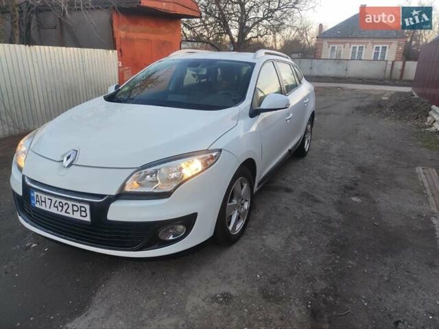 Білий Рено Меган, об'ємом двигуна 1.46 л та пробігом 289 тис. км за 7500 $, фото 1 на Automoto.ua