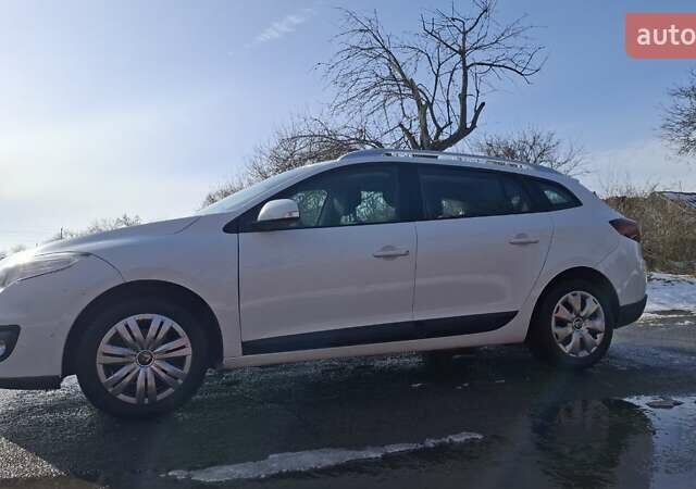 Белый Рено Меган, объемом двигателя 1.46 л и пробегом 306 тыс. км за 7500 $, фото 1 на Automoto.ua