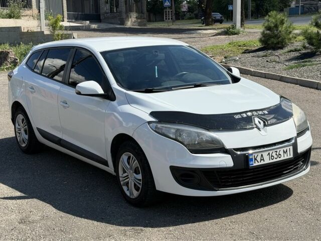 Білий Рено Меган, об'ємом двигуна 1.5 л та пробігом 285 тис. км за 5187 $, фото 1 на Automoto.ua