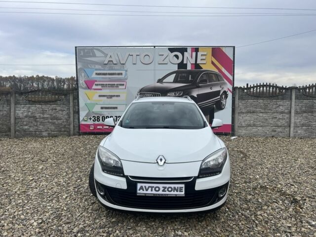 Белый Рено Меган, объемом двигателя 1.5 л и пробегом 255 тыс. км за 6599 $, фото 1 на Automoto.ua