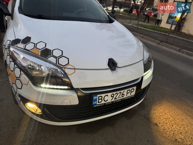 Білий Рено Меган, об'ємом двигуна 1.5 л та пробігом 284 тис. км за 8500 $, фото 1 на Automoto.ua