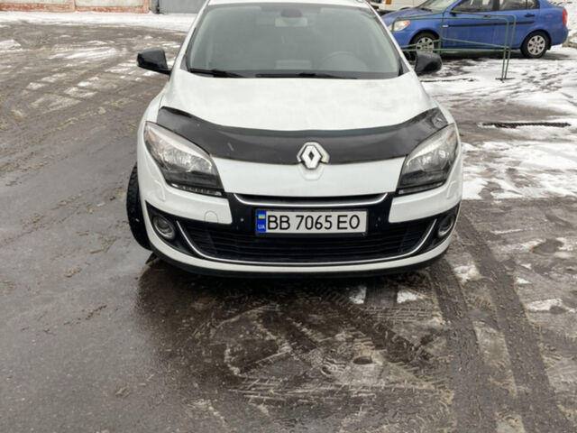 Белый Рено Меган, объемом двигателя 1.5 л и пробегом 211 тыс. км за 8100 $, фото 1 на Automoto.ua