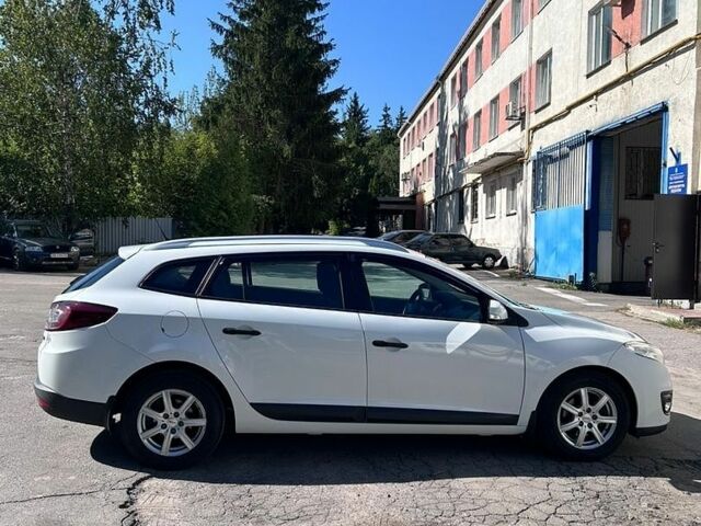 Білий Рено Меган, об'ємом двигуна 1.46 л та пробігом 256 тис. км за 8400 $, фото 1 на Automoto.ua