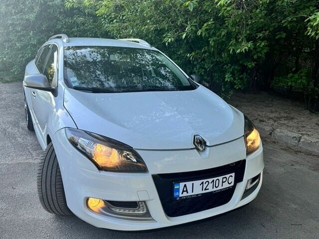 Білий Рено Меган, об'ємом двигуна 2 л та пробігом 251 тис. км за 9750 $, фото 1 на Automoto.ua