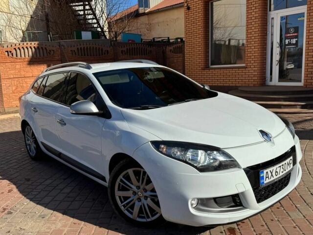 Белый Рено Меган, объемом двигателя 1.5 л и пробегом 241 тыс. км за 6800 $, фото 1 на Automoto.ua