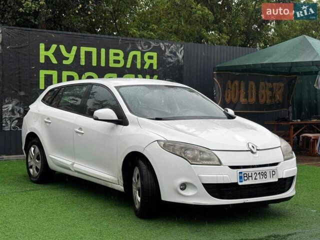 Білий Рено Меган, об'ємом двигуна 1.5 л та пробігом 340 тис. км за 5800 $, фото 1 на Automoto.ua
