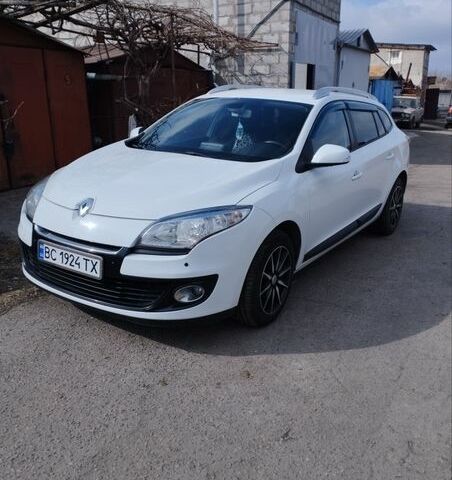 Белый Рено Меган, объемом двигателя 1.46 л и пробегом 198 тыс. км за 8900 $, фото 1 на Automoto.ua
