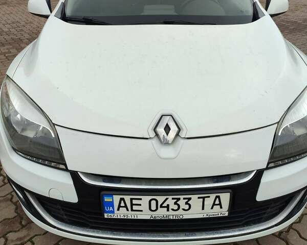 Білий Рено Меган, об'ємом двигуна 1.46 л та пробігом 160 тис. км за 8100 $, фото 1 на Automoto.ua