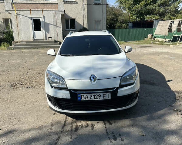 Белый Рено Меган, объемом двигателя 1.46 л и пробегом 304 тыс. км за 6700 $, фото 1 на Automoto.ua