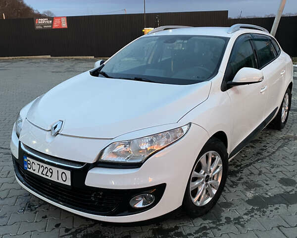 Білий Рено Меган, об'ємом двигуна 1.46 л та пробігом 270 тис. км за 6850 $, фото 1 на Automoto.ua