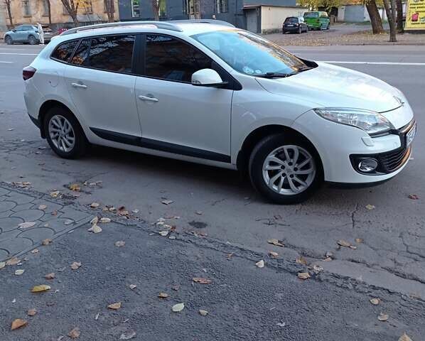Білий Рено Меган, об'ємом двигуна 1.5 л та пробігом 279 тис. км за 8150 $, фото 1 на Automoto.ua