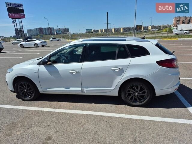Белый Рено Меган, объемом двигателя 1.46 л и пробегом 350 тыс. км за 7000 $, фото 1 на Automoto.ua