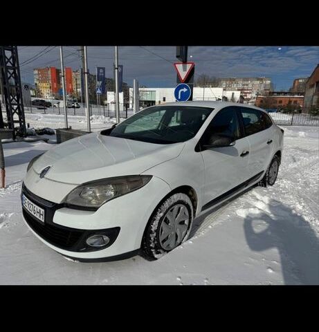 Белый Рено Меган, объемом двигателя 1.5 л и пробегом 200 тыс. км за 5500 $, фото 1 на Automoto.ua