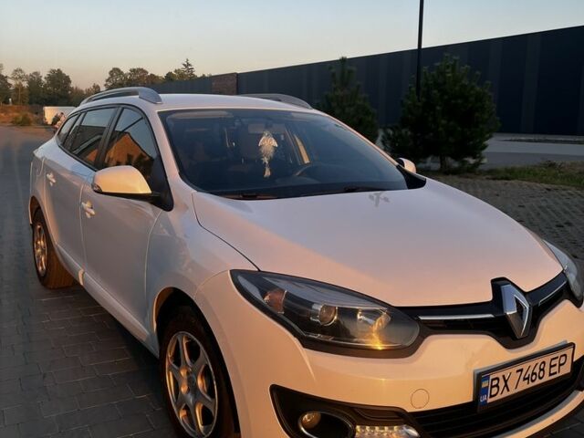 Белый Рено Меган, объемом двигателя 1.5 л и пробегом 3 тыс. км за 7700 $, фото 1 на Automoto.ua