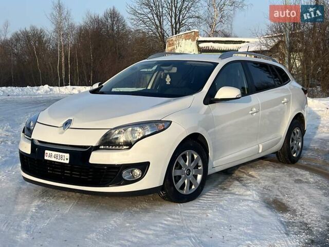 Белый Рено Меган, объемом двигателя 1.5 л и пробегом 189 тыс. км за 7750 $, фото 1 на Automoto.ua