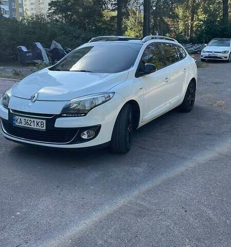 Білий Рено Меган, об'ємом двигуна 1.5 л та пробігом 220 тис. км за 9000 $, фото 1 на Automoto.ua
