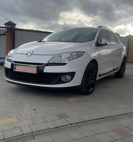 Рено Меган 2013 в Локачи на Automoto.ua Белый Рено Меган, объемом двигателя 1.5 л и пробегом 290 тыс. км за 7500 $, фото 1 на Automoto.ua