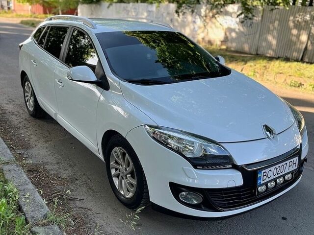 Белый Рено Меган, объемом двигателя 1.46 л и пробегом 186 тыс. км за 7200 $, фото 1 на Automoto.ua