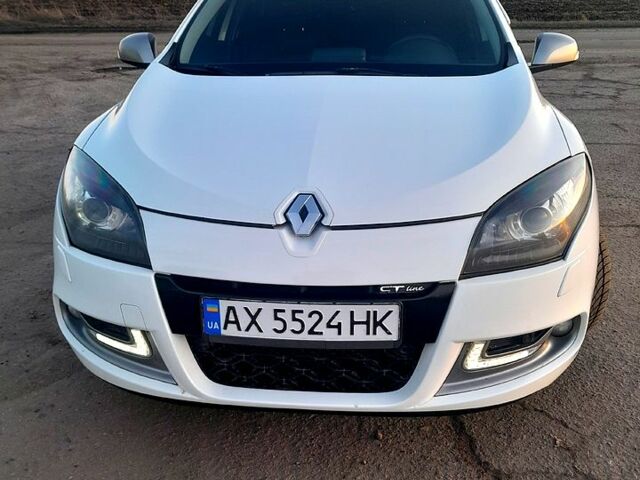Белый Рено Меган, объемом двигателя 1.5 л и пробегом 218 тыс. км за 8500 $, фото 1 на Automoto.ua