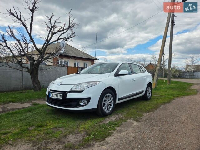 Білий Рено Меган, об'ємом двигуна 1.46 л та пробігом 285 тис. км за 8500 $, фото 1 на Automoto.ua