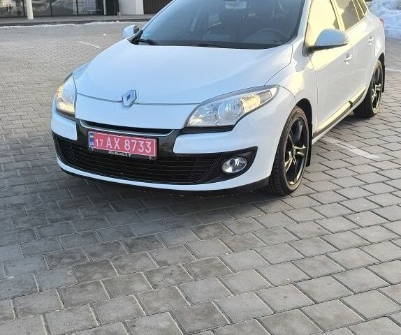 Белый Рено Меган, объемом двигателя 1.5 л и пробегом 197 тыс. км за 8750 $, фото 1 на Automoto.ua