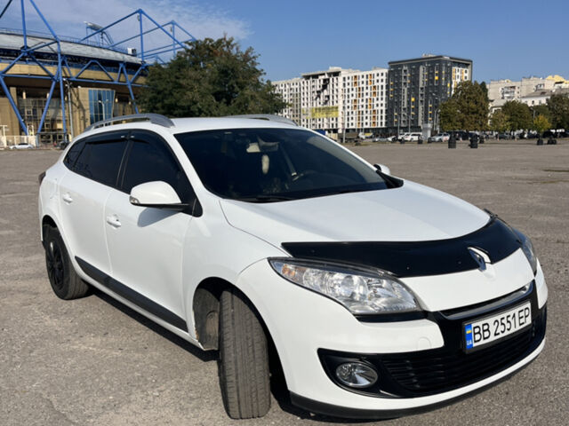 Білий Рено Меган, об'ємом двигуна 1.46 л та пробігом 222 тис. км за 7700 $, фото 1 на Automoto.ua