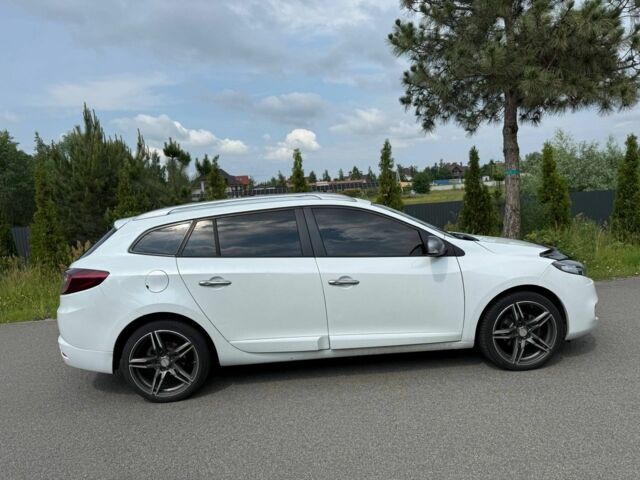 Білий Рено Меган, об'ємом двигуна 1.5 л та пробігом 283 тис. км за 7650 $, фото 1 на Automoto.ua