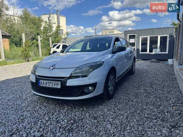 Білий Рено Меган, об'ємом двигуна 1.5 л та пробігом 270 тис. км за 5600 $, фото 1 на Automoto.ua