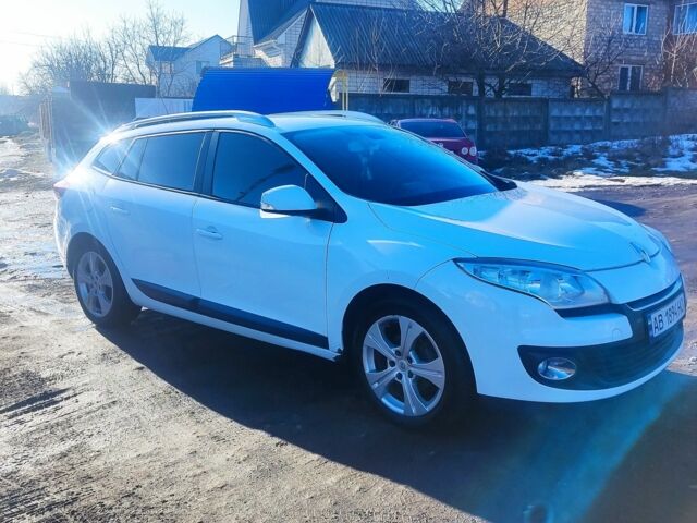 Белый Рено Меган, объемом двигателя 1.5 л и пробегом 221 тыс. км за 6161 $, фото 1 на Automoto.ua