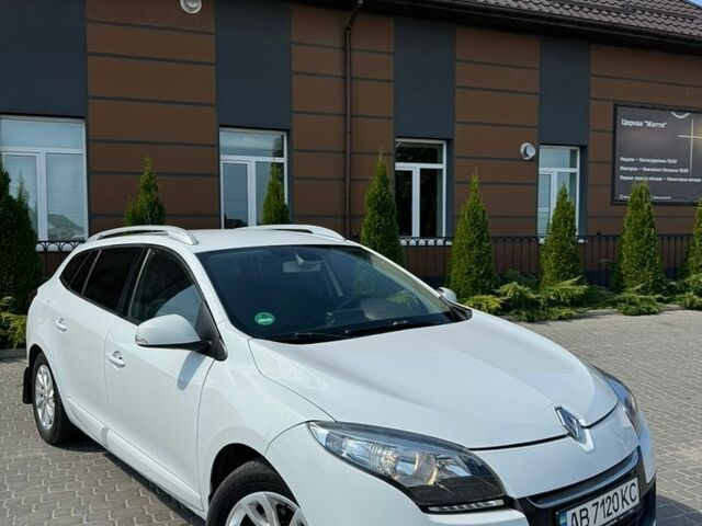 Белый Рено Меган, объемом двигателя 1.46 л и пробегом 232 тыс. км за 6999 $, фото 1 на Automoto.ua