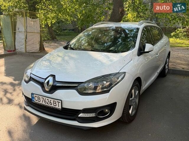 Белый Рено Меган, объемом двигателя 1.5 л и пробегом 221 тыс. км за 8200 $, фото 1 на Automoto.ua