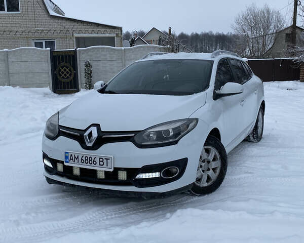 Белый Рено Меган, объемом двигателя 1.46 л и пробегом 264 тыс. км за 7600 $, фото 1 на Automoto.ua