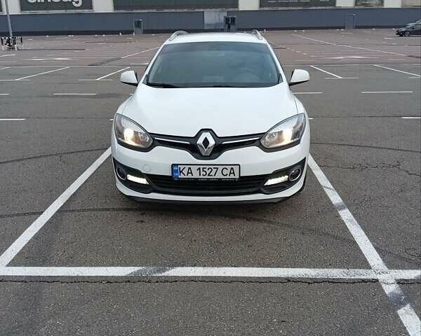 Белый Рено Меган, объемом двигателя 1.46 л и пробегом 238 тыс. км за 8800 $, фото 1 на Automoto.ua